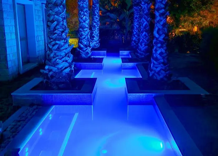 Attractive In Sunny Cascadas Family Apartman