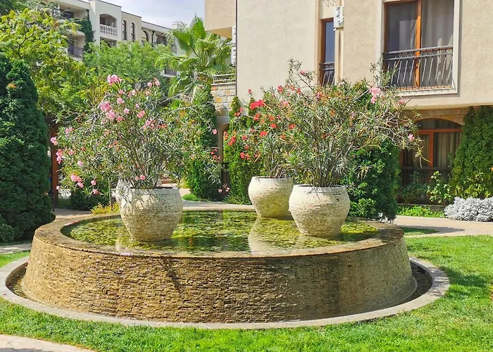 Attractive In Sunny Cascadas Family * ساني بيتش