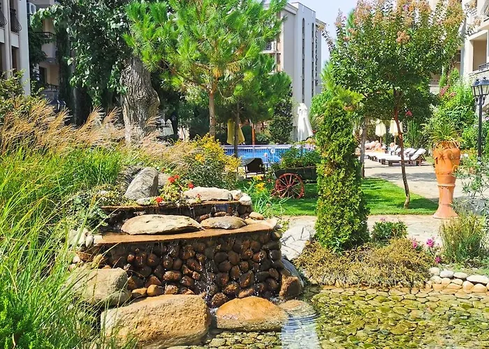 Attractive In Sunny Cascadas Family * ساني بيتش